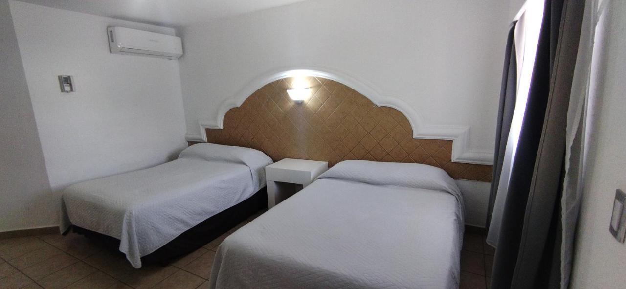 Hotel Casa Blanca Heroica Caborca Eksteriør bilde